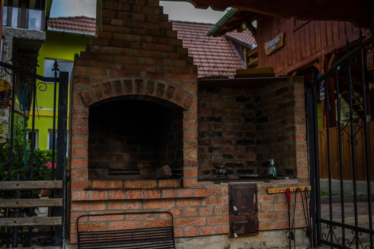 Pensiunea George Gura Rîului Exteriér fotografie